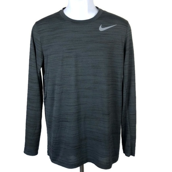 nike long sleeve athletic shirt